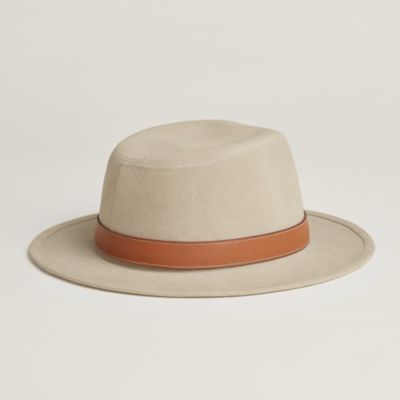 251029N 9G_back_wm_4?size=3000